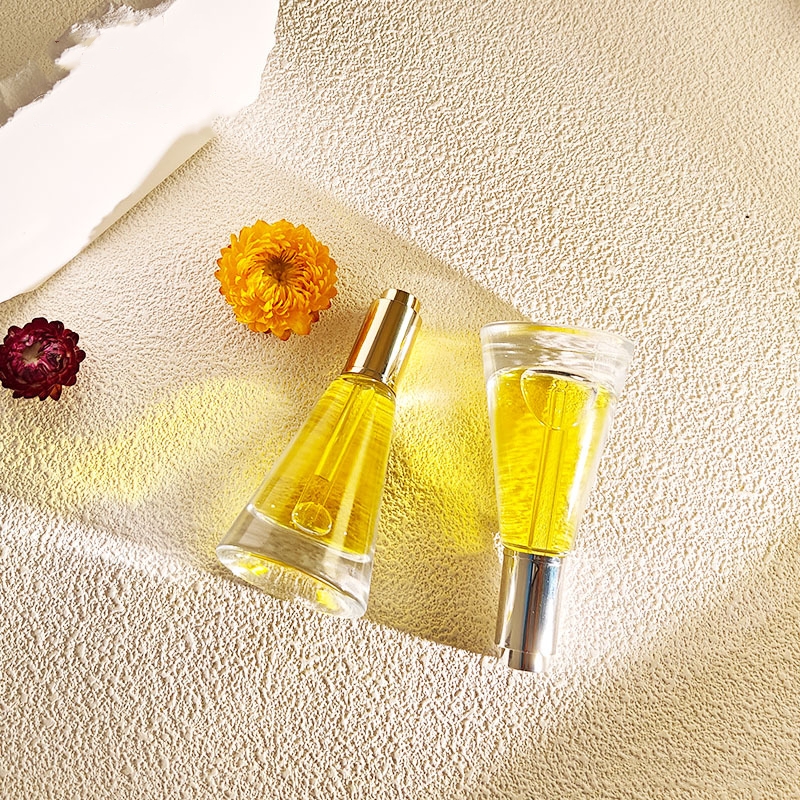 Conische glazen cosmetische druppelflesje met etherische olie Conische glazen cosmetische druppelflesje met etherische olie