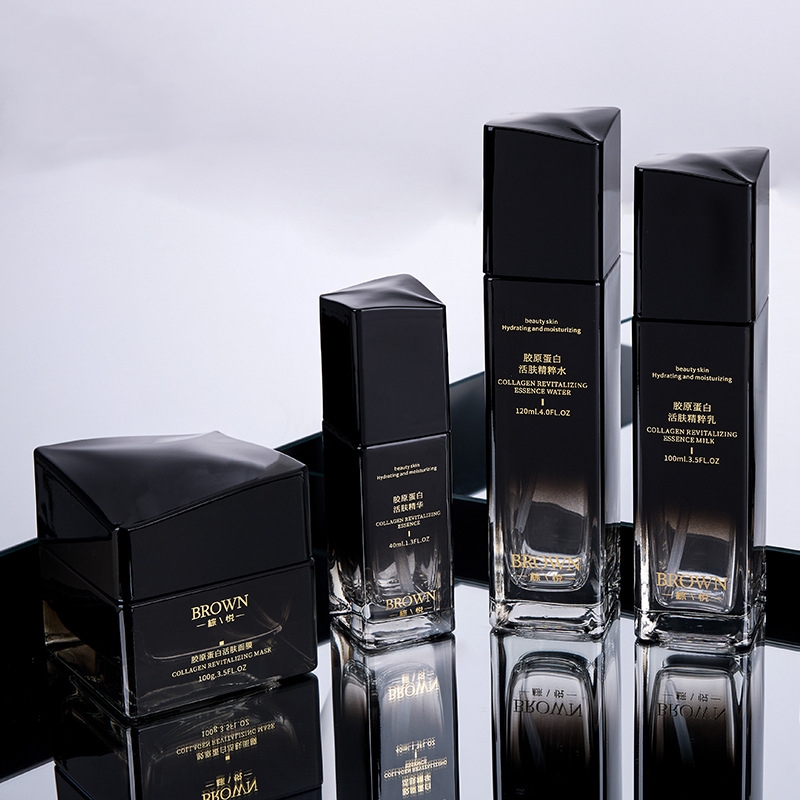 Uniek vierkant glazen zalfpotje met verhoogd dekselontwerp voor cosmetische verpakkingen Uniek vierkant glazen zalfpotje met verhoogd dekselontwerp voor cosmetische verpakkingen