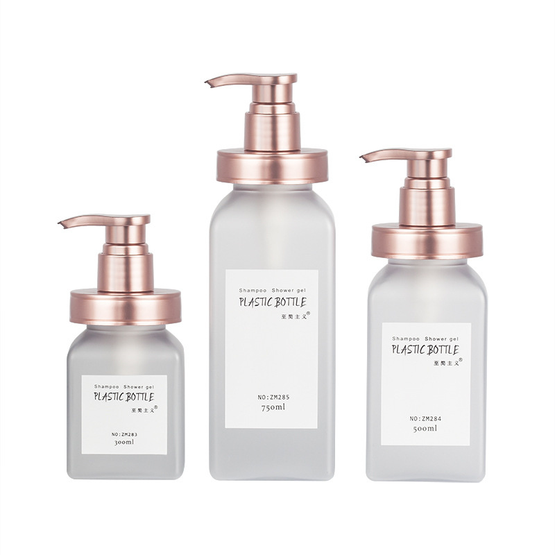 300 ml 500 ml 700 ml luxe cosmetische verpakking mat zacht oppervlak Touch Squeeze Body Lotion Wash Hotel Shampoo-flessen met gouden roospomp 300 ml 500 ml 700 ml luxe cosmetische verpakking mat zacht oppervlak Touch Squeeze Body Lotion Wash Hotel Shampoo-flessen met gouden roospomp