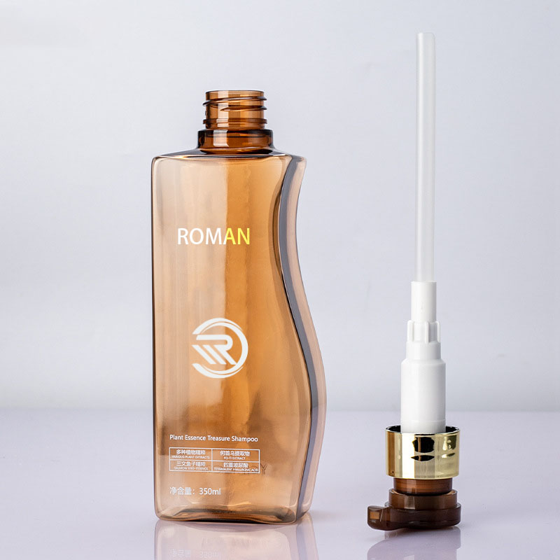 Betrouwbare 350 ml 500 ml gebogen amber huisdier plastic lege bodylotionfles met pomp voor haarverzorging shampoo conditioner of gezichtscrème gebruik Betrouwbare 350 ml 500 ml gebogen amber huisdier plastic lege bodylotionfles met pomp voor haarverzorging shampoo conditioner of gezichtscrème gebruik