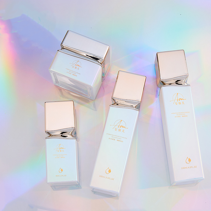 Wat zijn de verschillen tussen cosmetische potten van plastic, bamboe en glas?